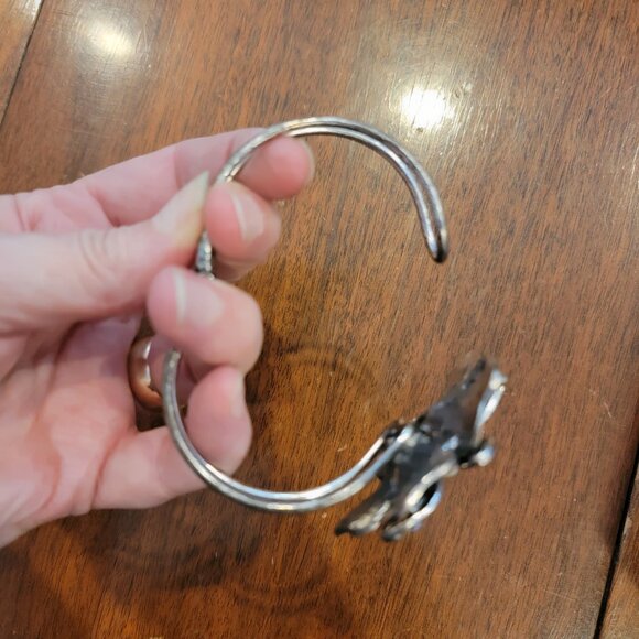 Chunky Antiqued Metal Large Flower Clamper Bangle Bracelet Wrist Corsage - Picture 8 of 10